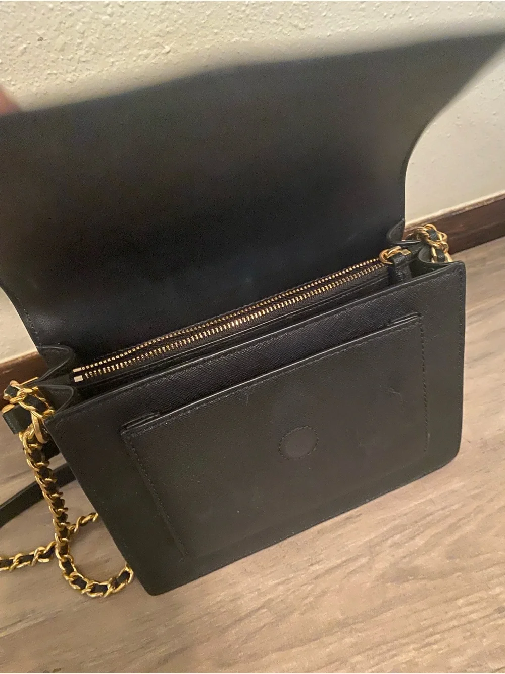 Tory Burch Black Leather Crossbody with Gold Chain - Picture 7 of 12